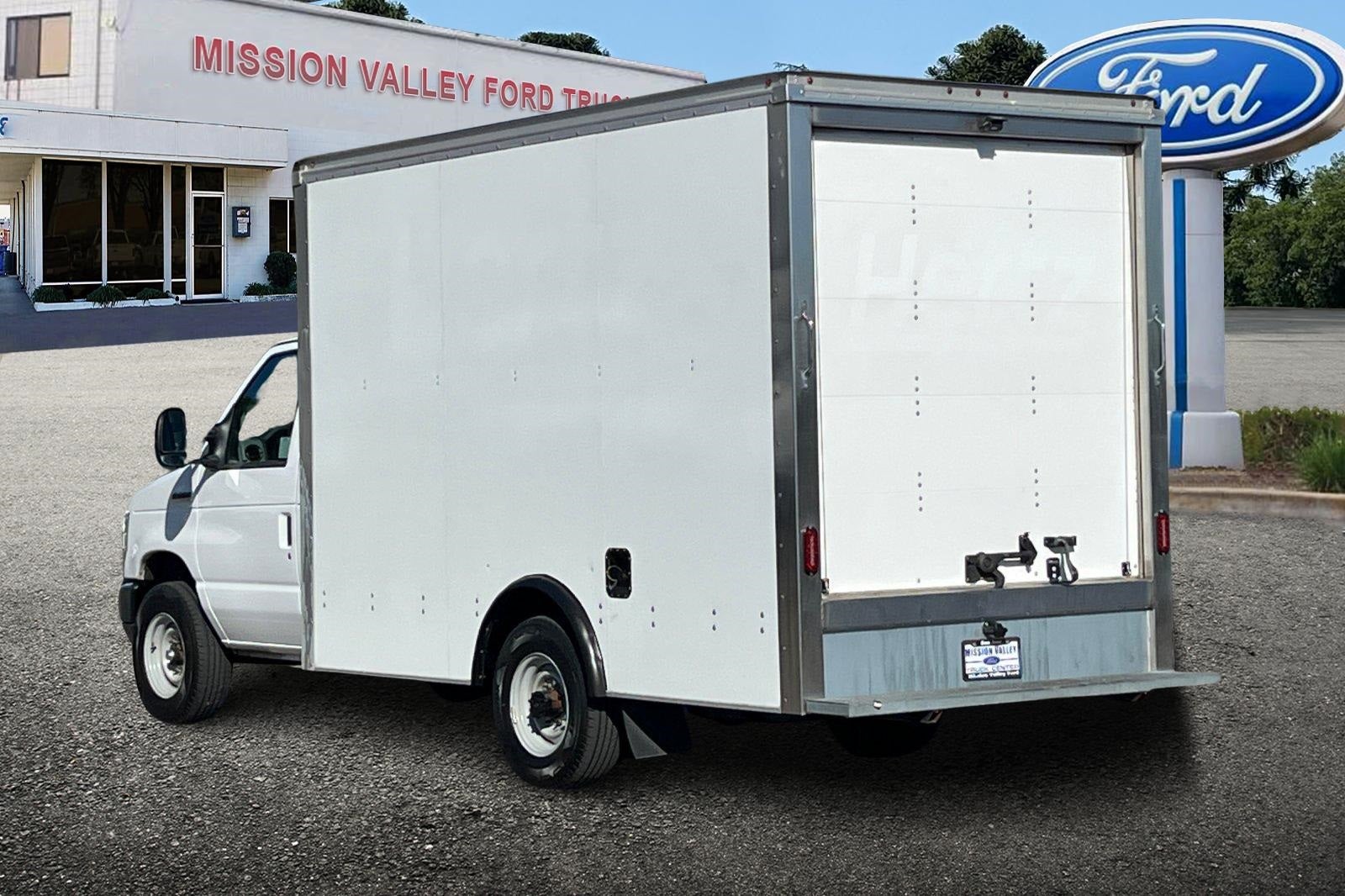 2023 Ford E-350SD 12Ft Box