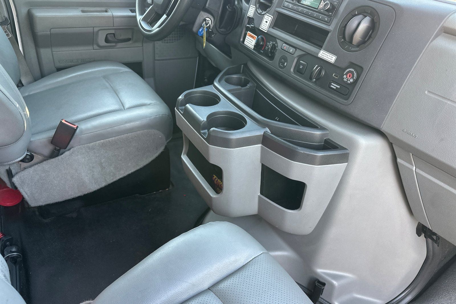 2022 Ford E-350SD Base Cutaway