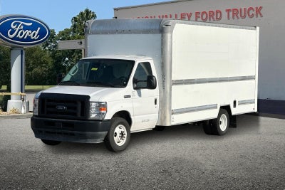 2022 Ford E-350SD Base Cutaway