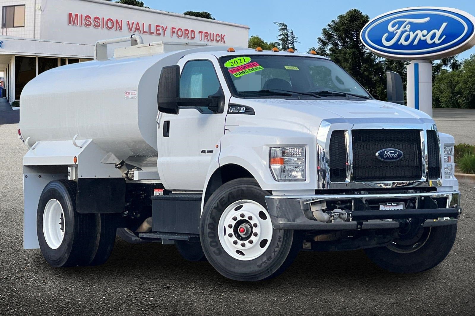 2021 Ford F-750SD Water Tuck w/Air Brakes