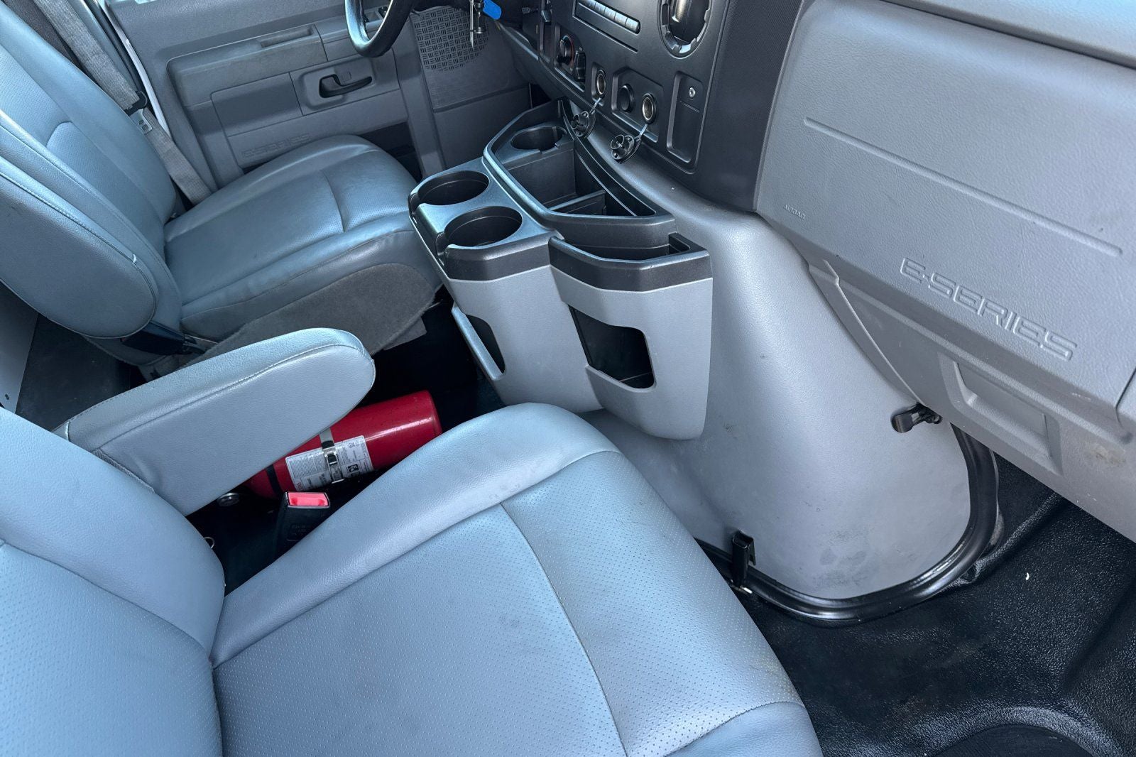 2019 Ford E-450SD Base 16' Box w/ Under Tuck Lift Gate