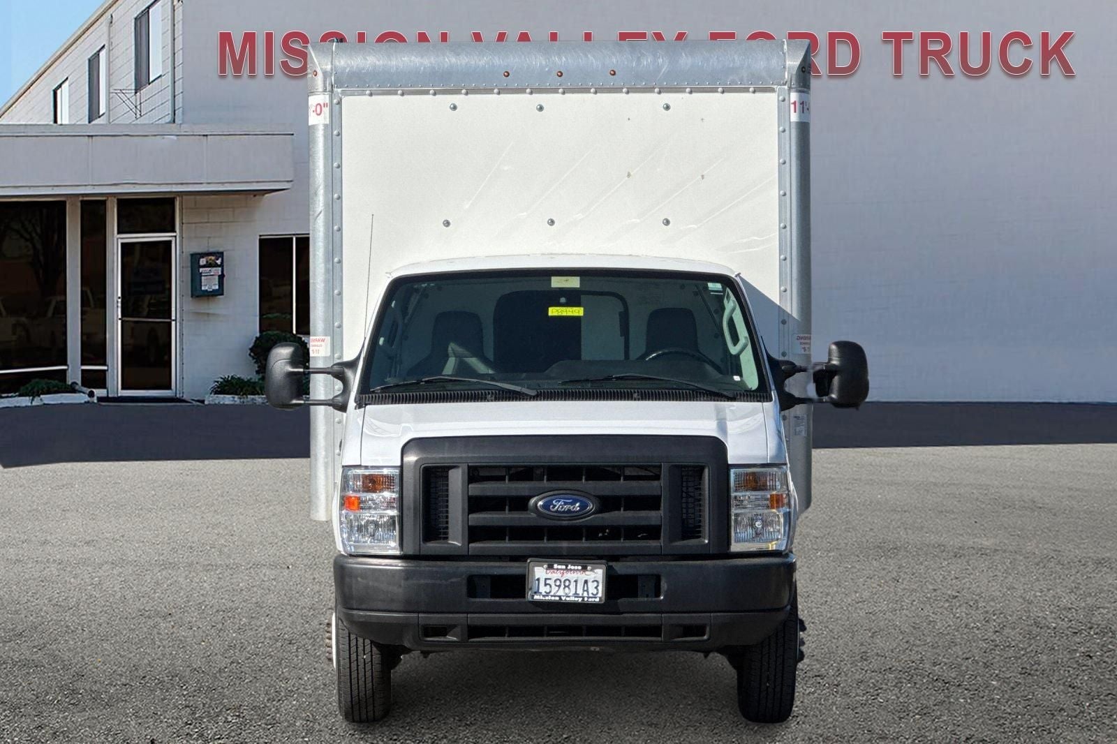 2019 Ford E-450SD Base 16' Box w/ Under Tuck Lift Gate