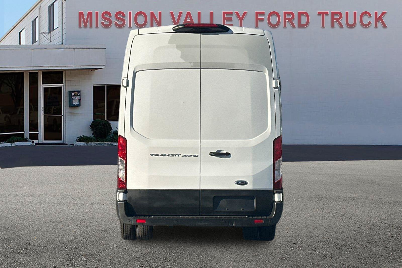 2022 Ford Transit-350 Base