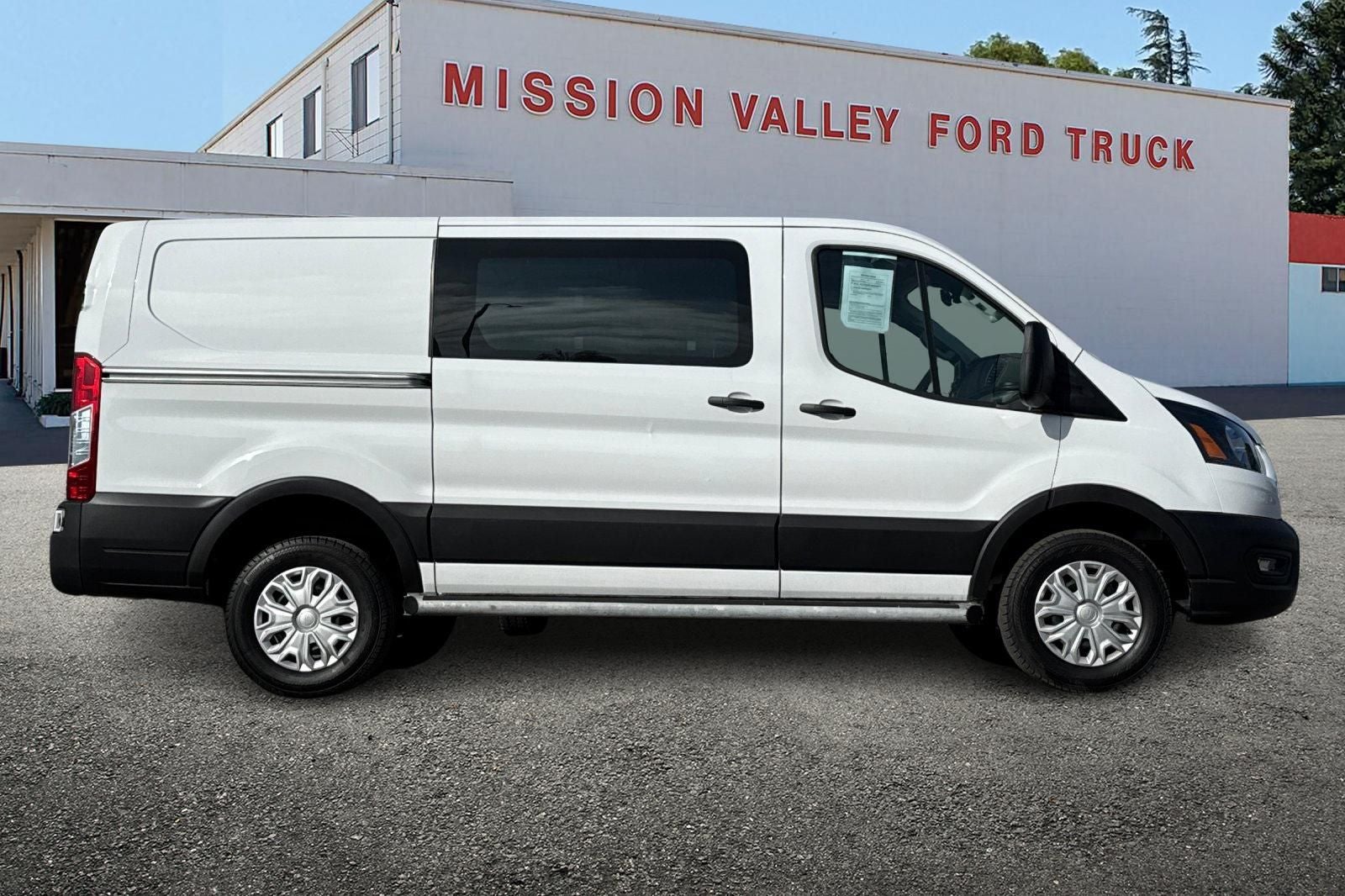 2025 Ford Transit-250 Base