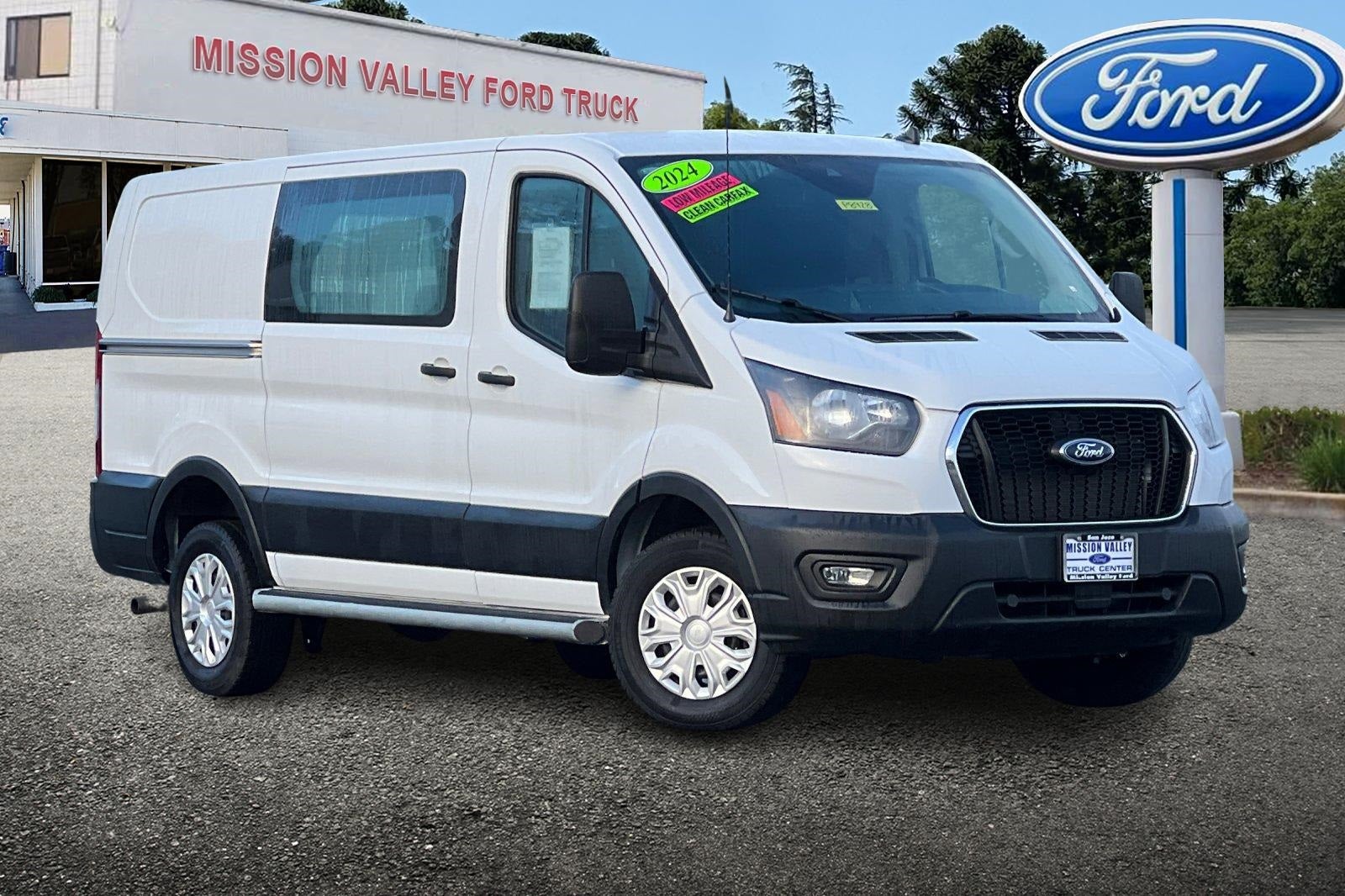 2024 Ford Transit-250 LR Cargo
