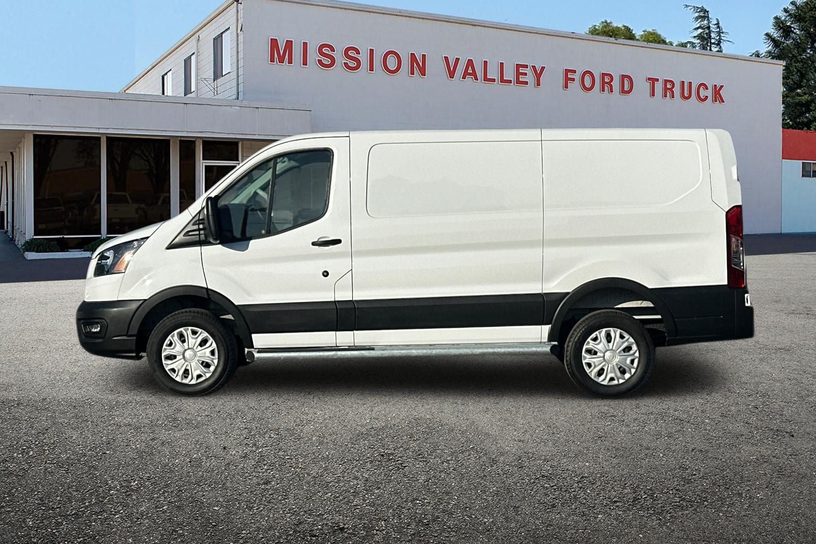 2025 Ford Transit-250 Base