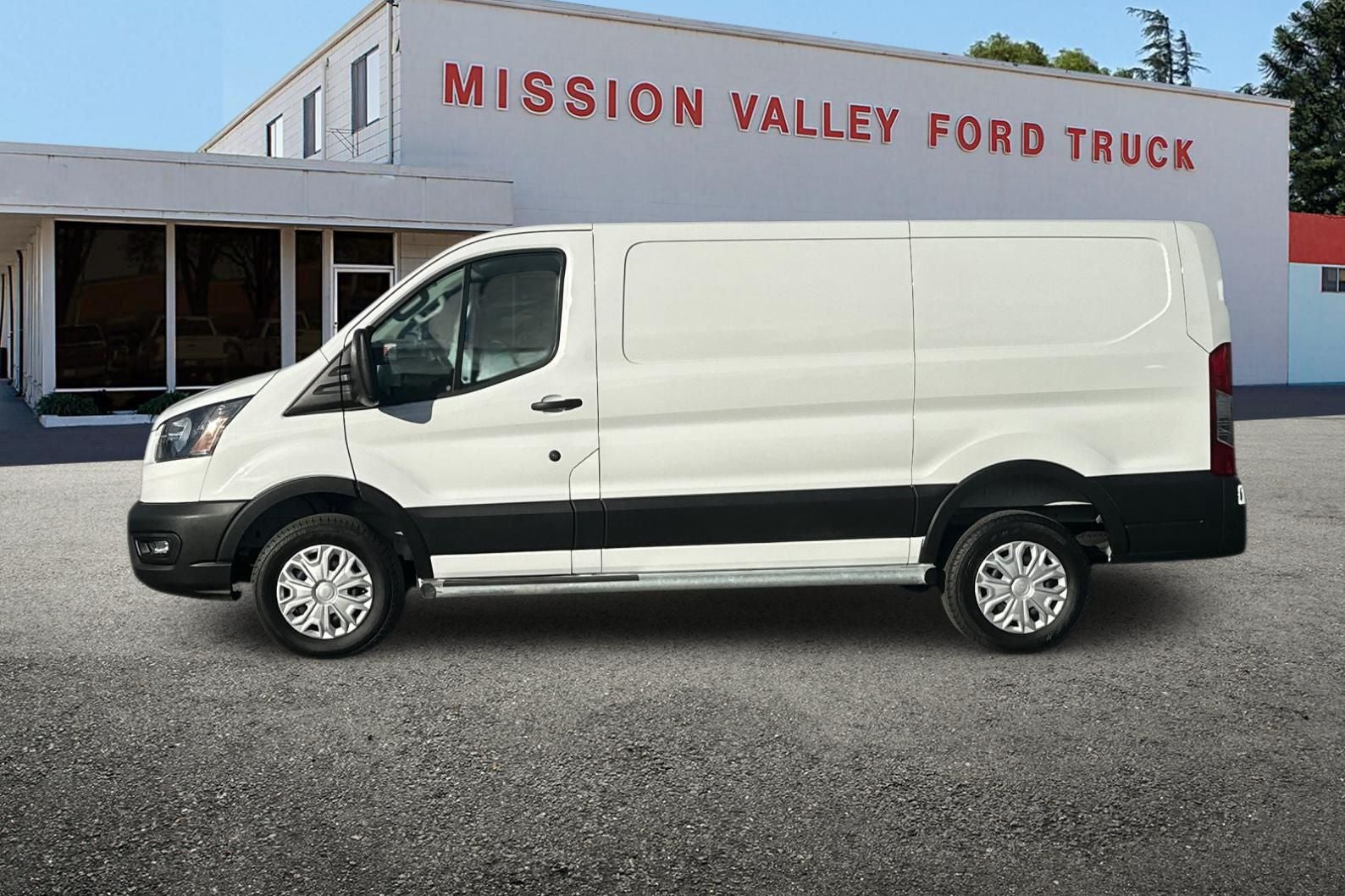 2025 Ford Transit-250 Base