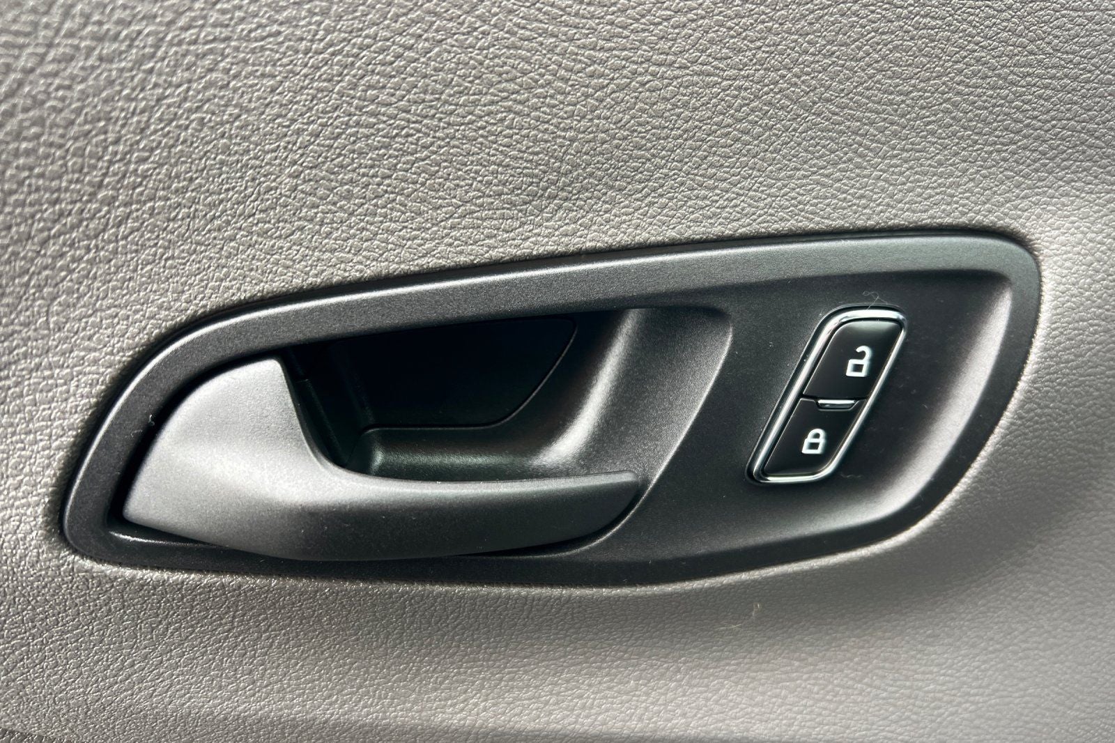 2023 Ford E-Transit-350 MR Cargo