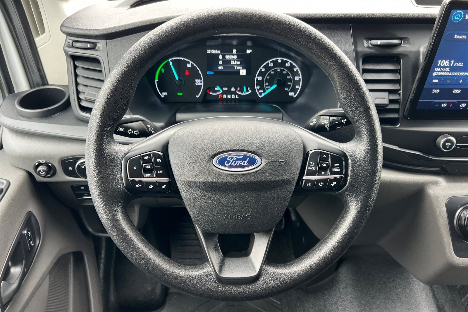 2023 Ford E-Transit-350 MR Cargo