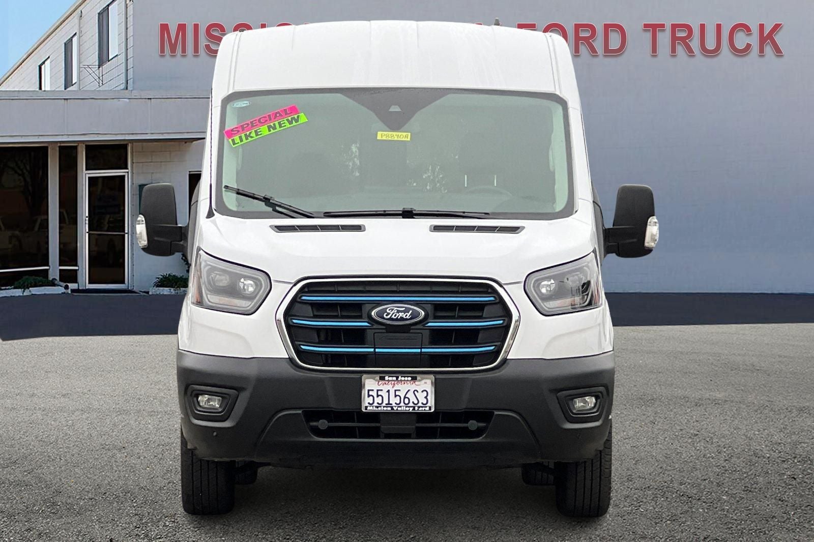 2023 Ford E-Transit-350 MR Cargo