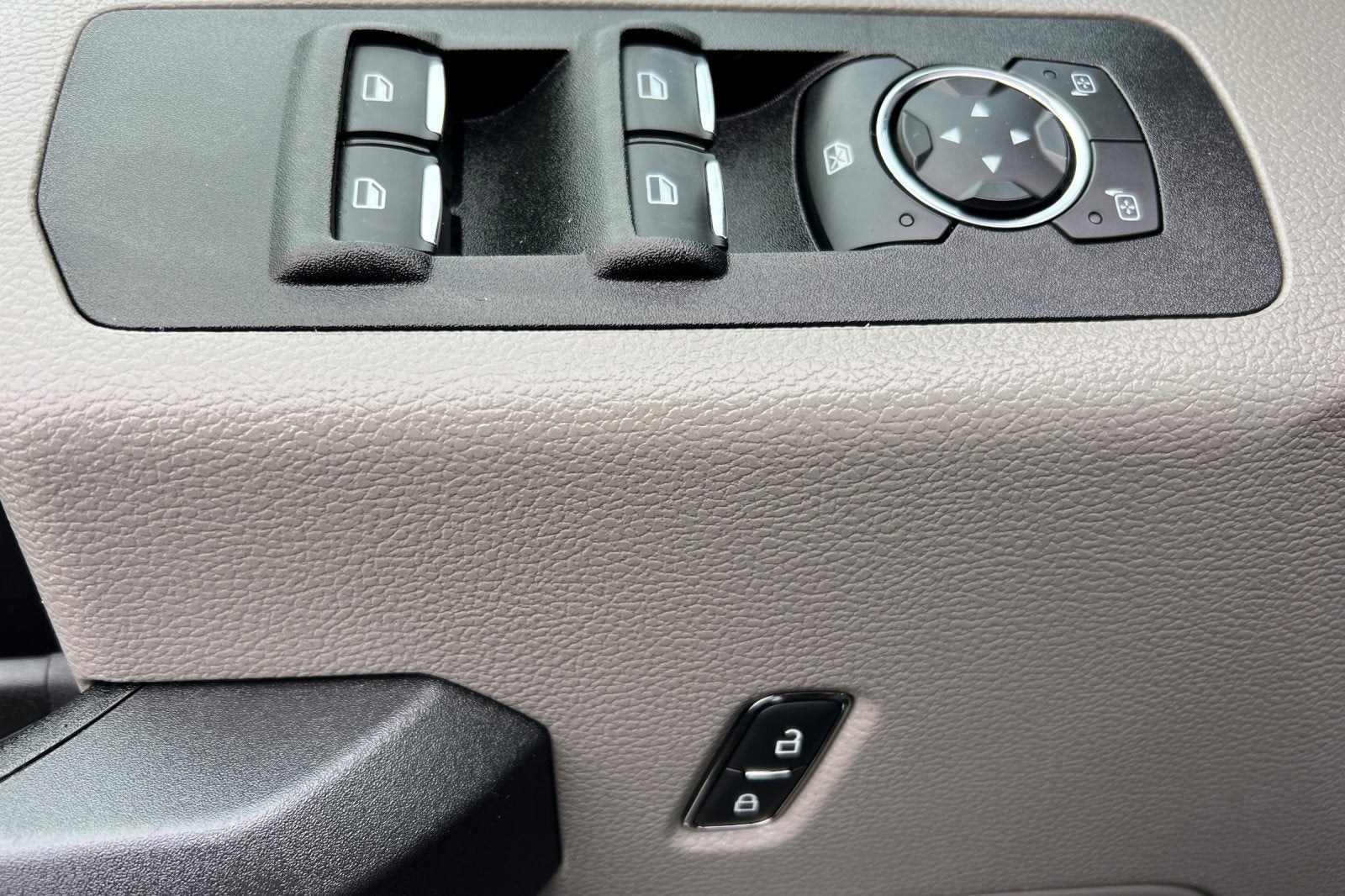 2019 Ford F-150 XL Tool Box's w/Lift