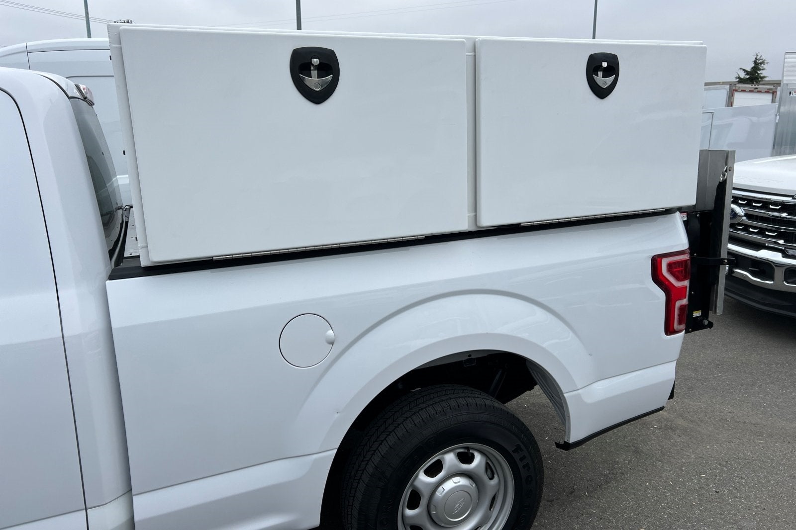 2019 Ford F-150 XL Tool Box's w/Lift