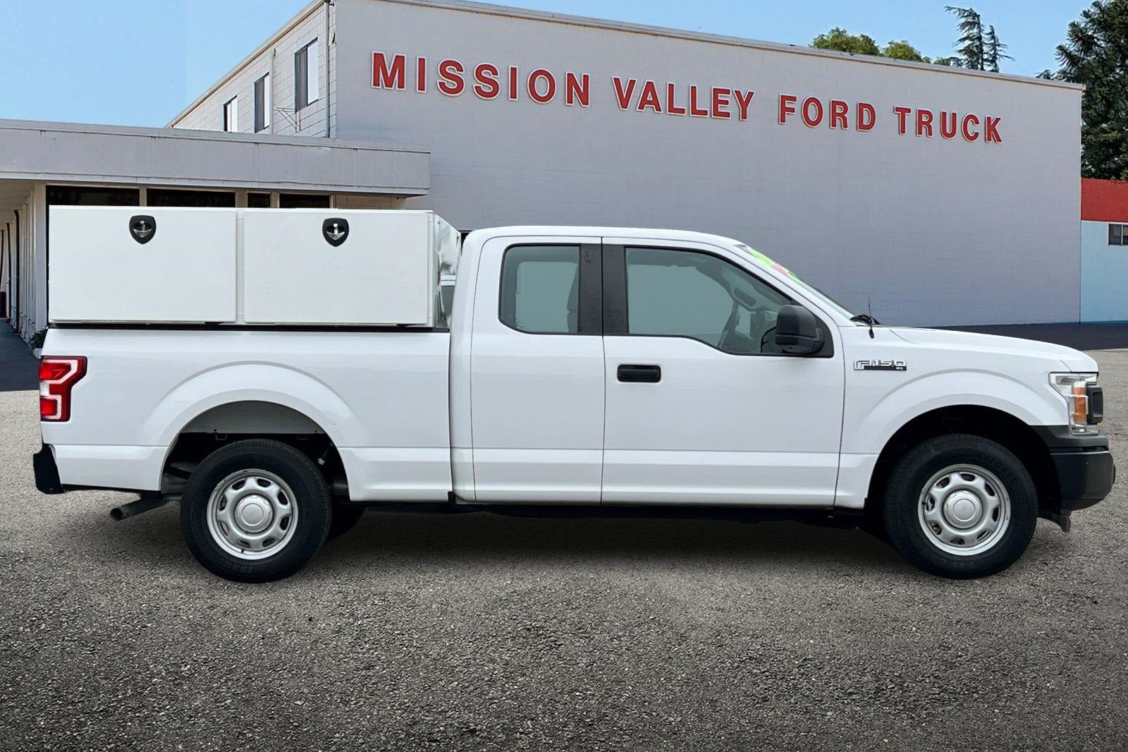 2019 Ford F-150 XL Tool Box's w/Lift
