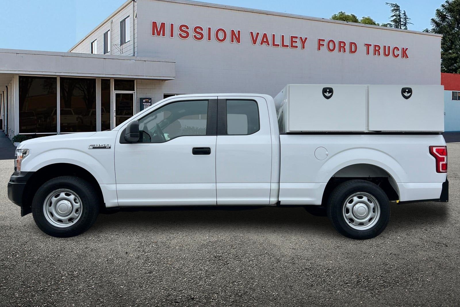 2019 Ford F-150 XL Tool Box's w/Lift