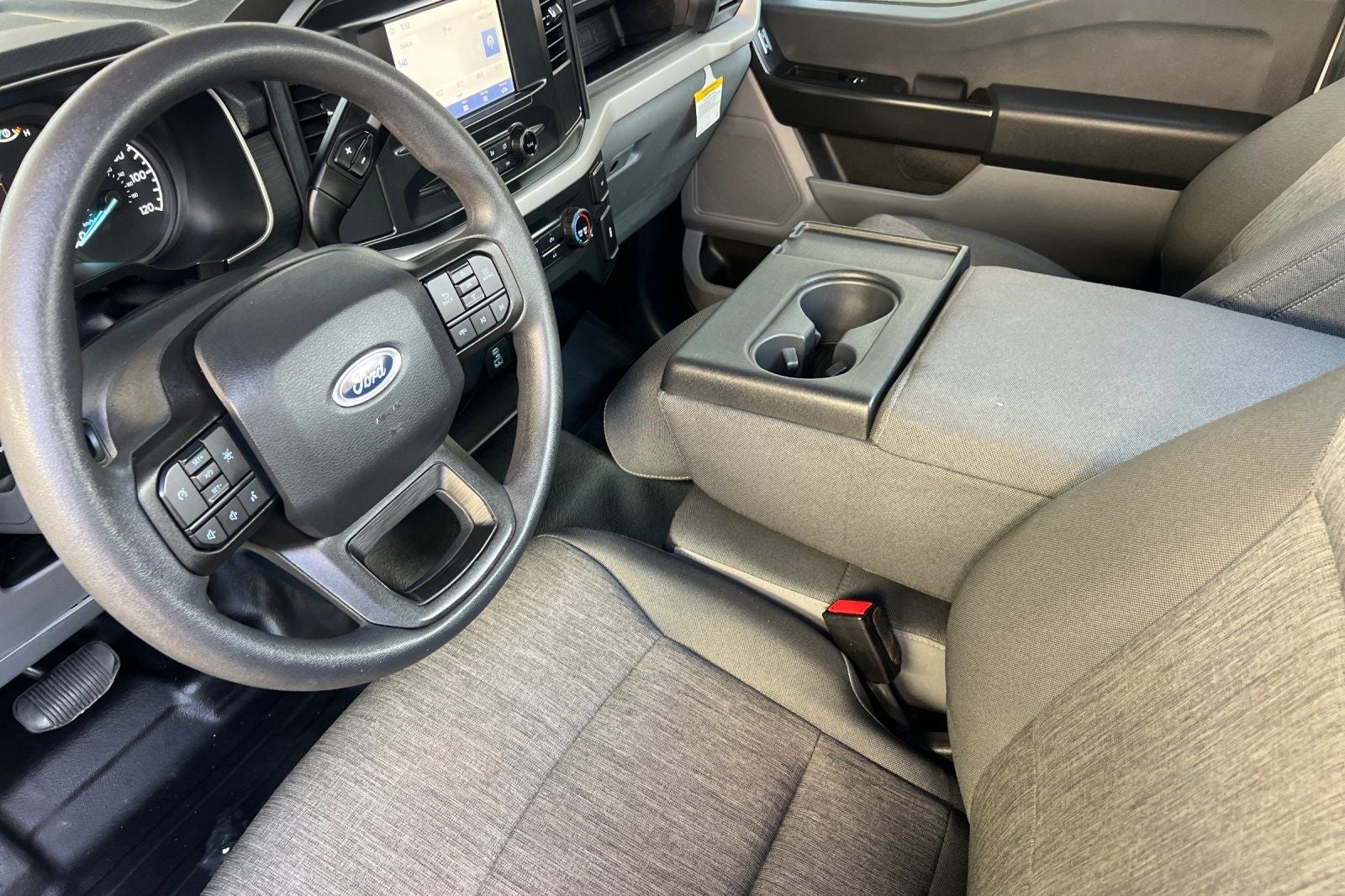 2022 Ford F-150 XL w/Rack-Tool Box