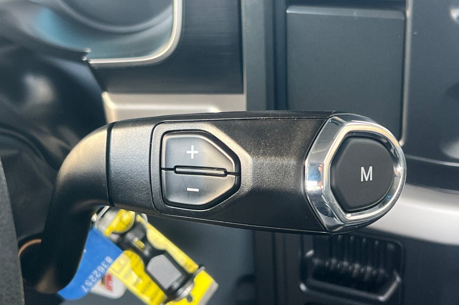 2022 Ford F-150 XL w/Rack-Tool Box