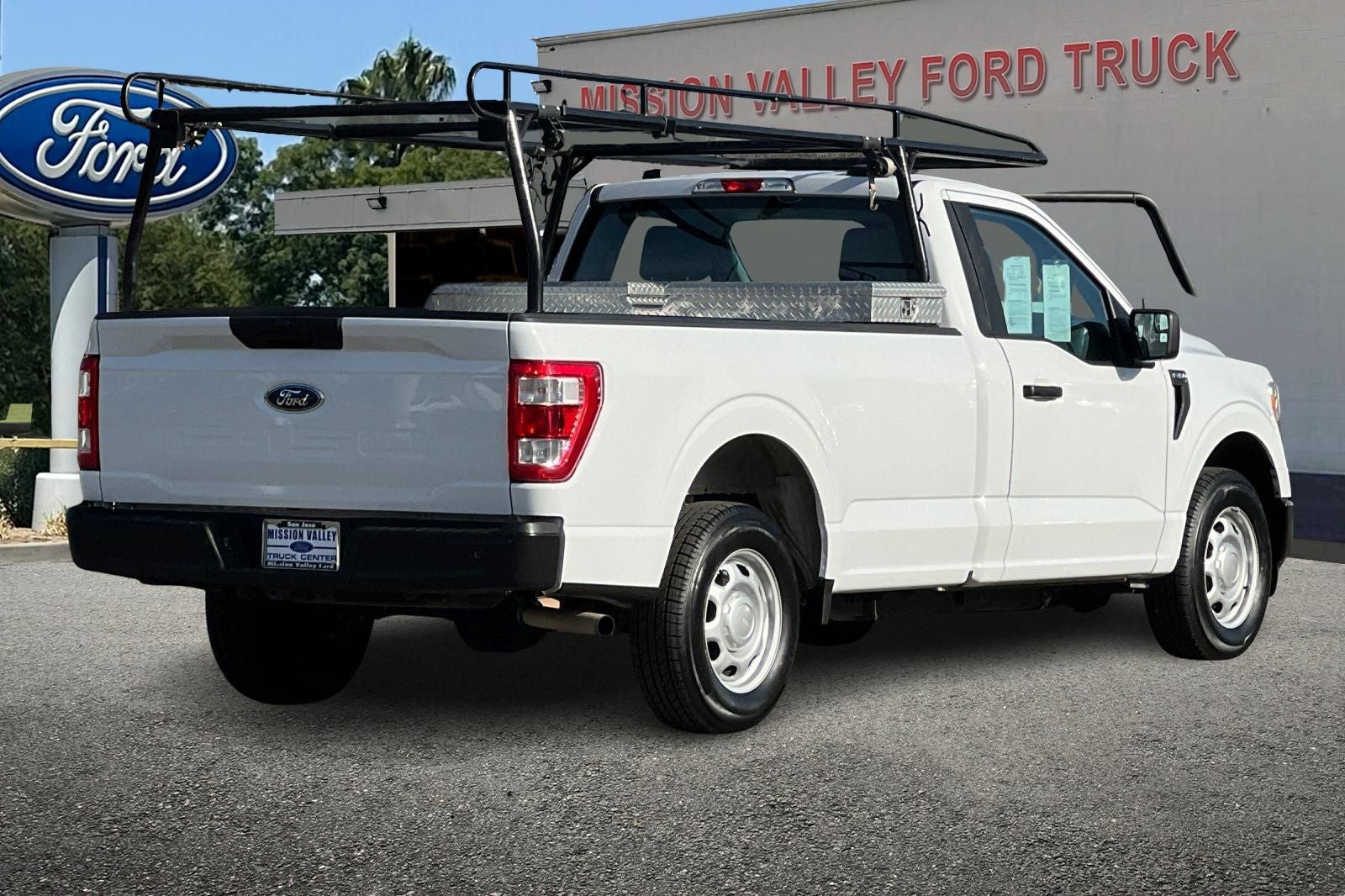 2022 Ford F-150 XL w/Rack-Tool Box