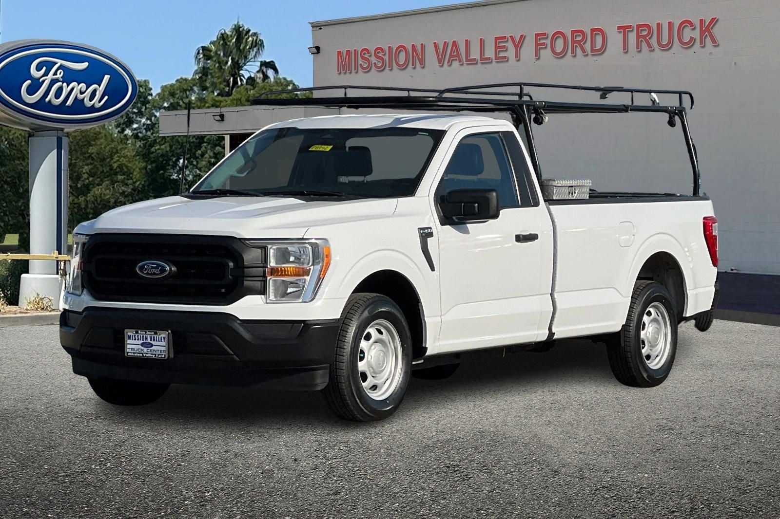 2022 Ford F-150 XL w/Rack-Tool Box