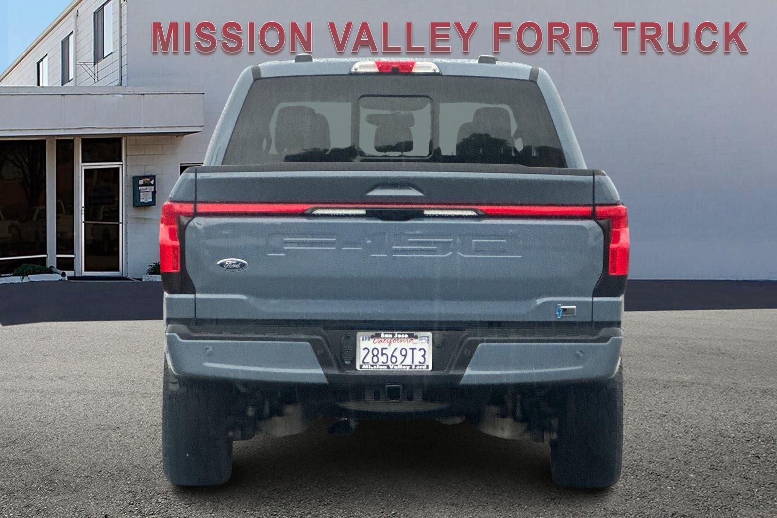 2023 Ford F-150 Lightning Lariat