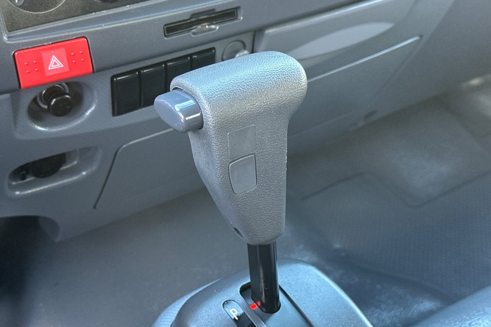 2018 Isuzu NPR Base