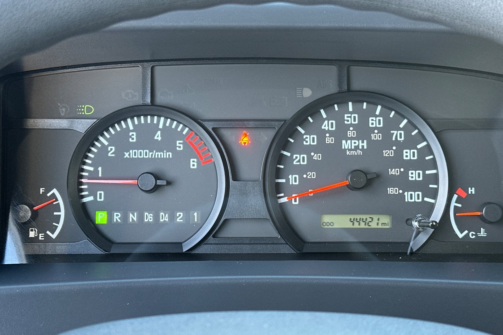 2018 Isuzu NPR Base