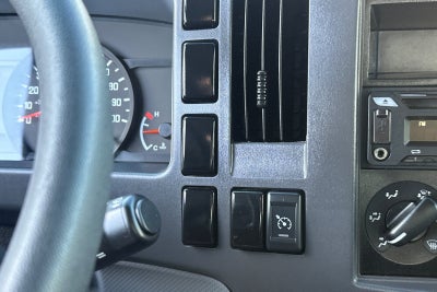 2018 Isuzu NPR Base