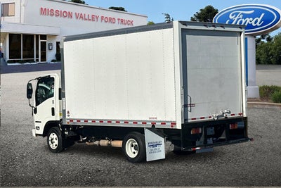 2018 Isuzu NPR Base