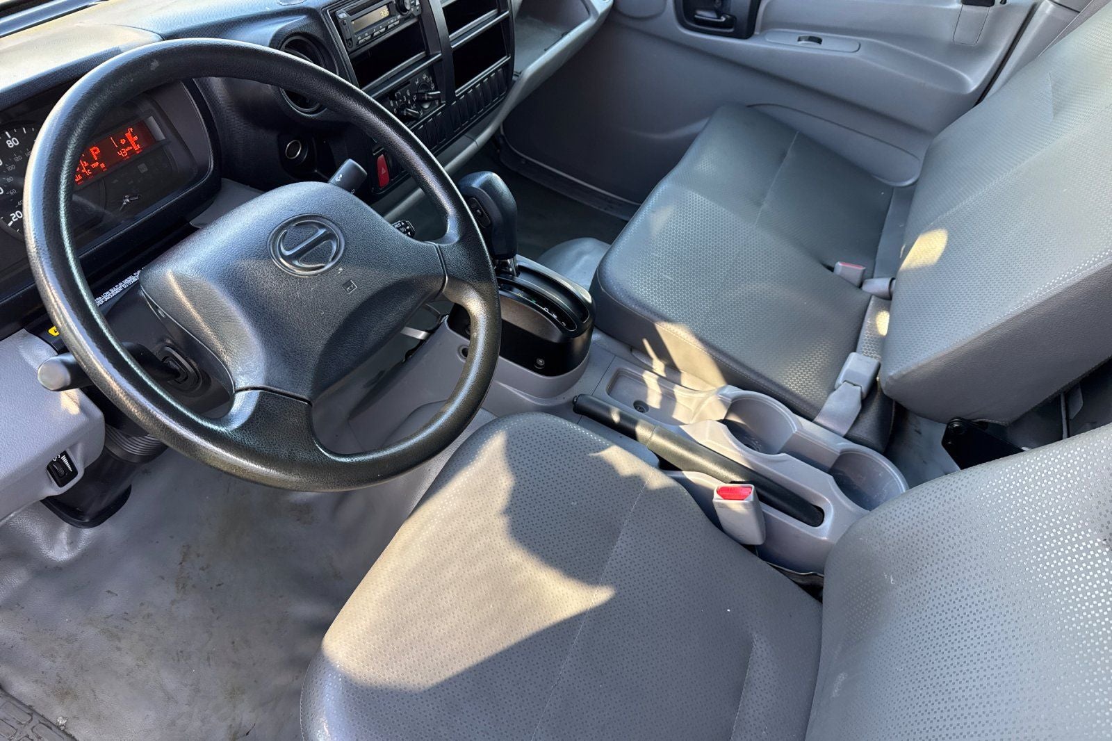 2018 Hino 195 Landscape Dump